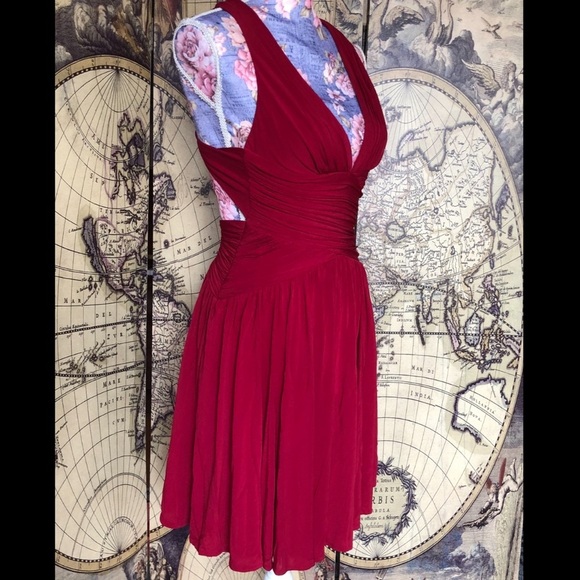 Bcbgmaxazaria strappy open back swing dress in red. Size XS - Picture 4 of 7